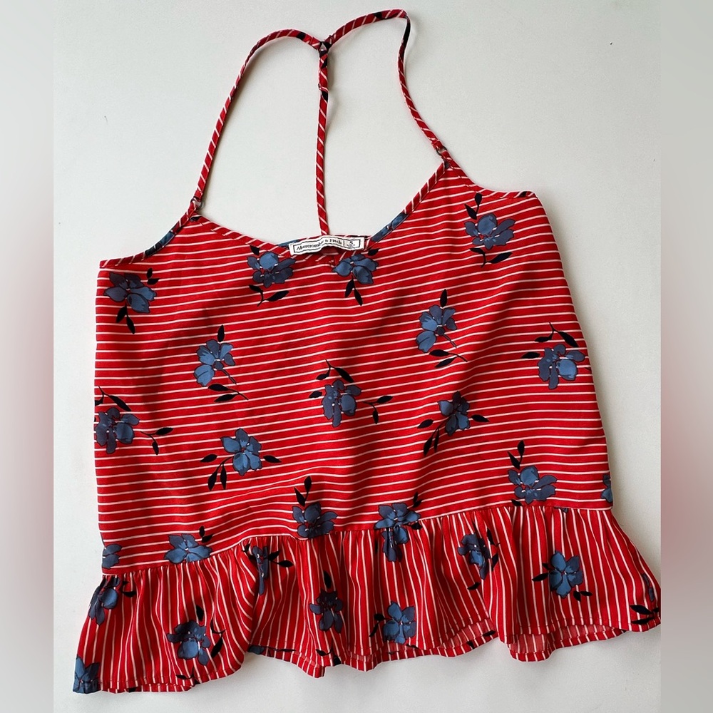 Red flower top